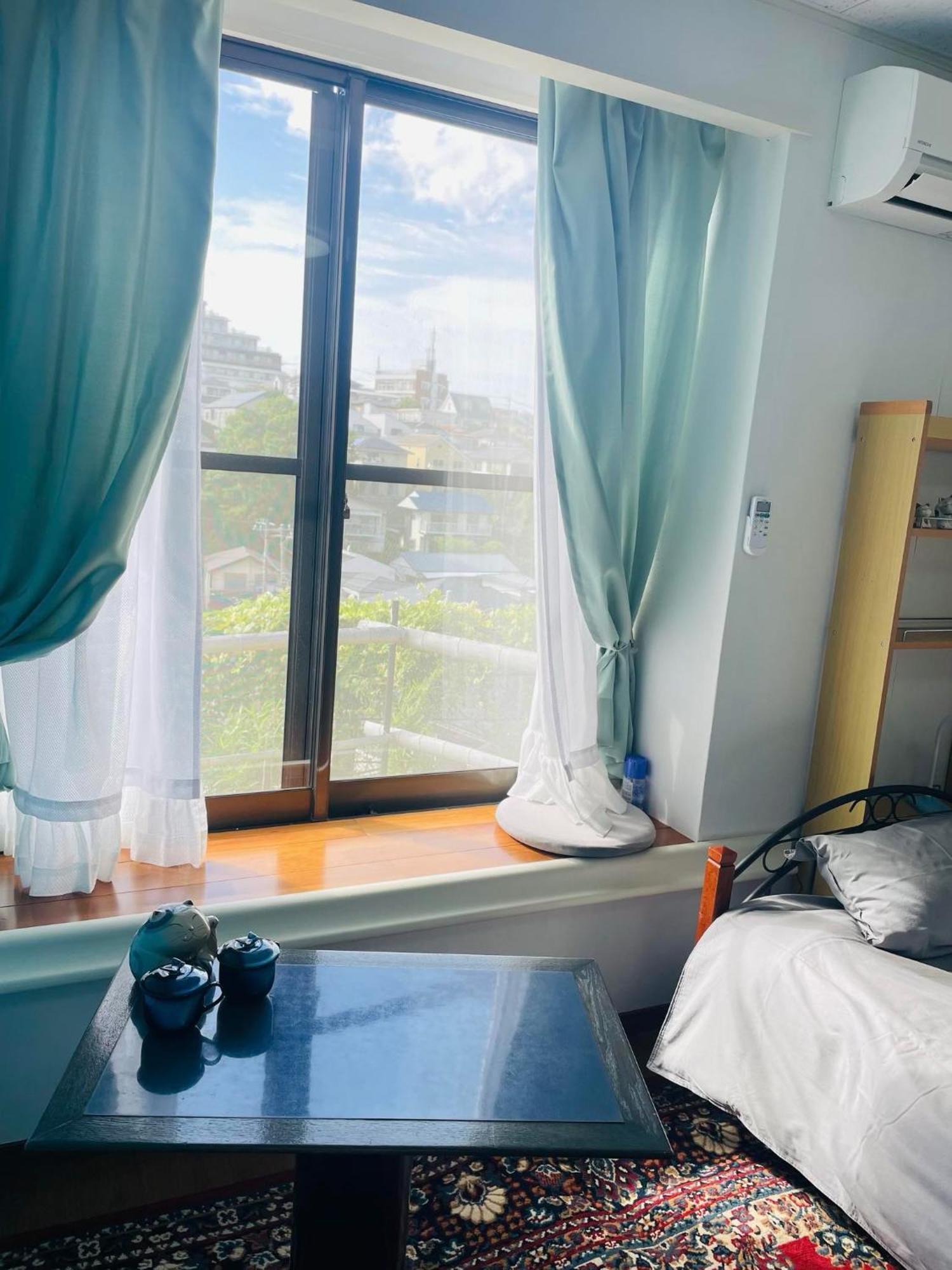 Готель ソフィアハウス横浜 -女性専用シェアハウス- Sopfia House Yokohama For Women Only Shared House Екстер'єр фото